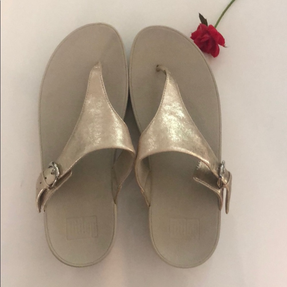 FitFlop Women’s Skinny Shimmer Rose Gold Sandals